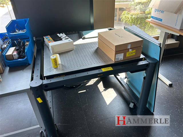 MELLES GRIOT Optical Table